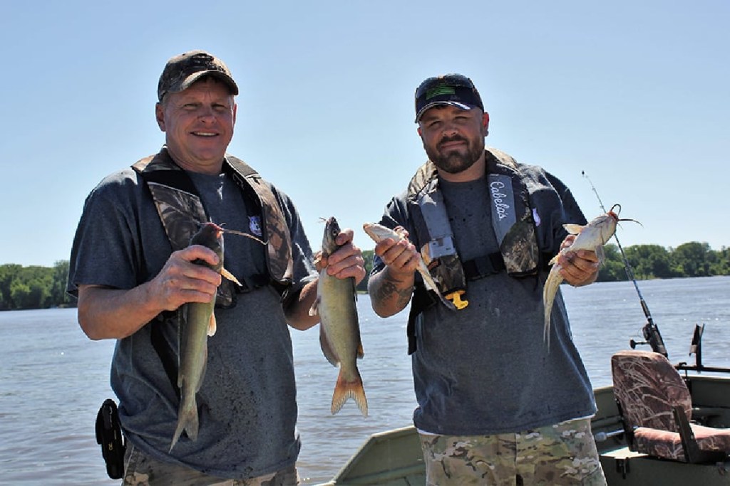Two veterans at the Fishing for Freedom free vacation and tournament