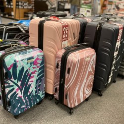 Hardside Spinner 3-Piece Luggage Set from $83.99 Shipped (Reg. $140) + Earn $10 Kohl’s Cash