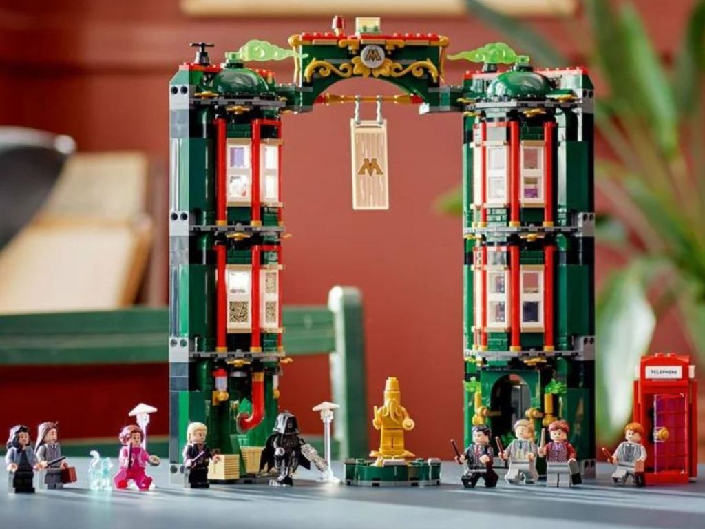 LEGO Minstry of Magic Set
