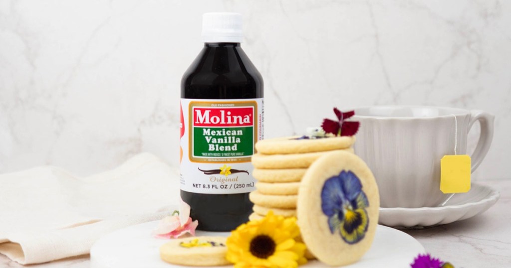 Molina Mexican Vanilla Blend with cookies