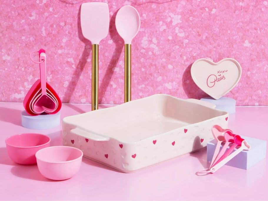 Paris Hilton 14-Piece Lasagna Set Just $27 on Walmart.com (Reg. $50) + More