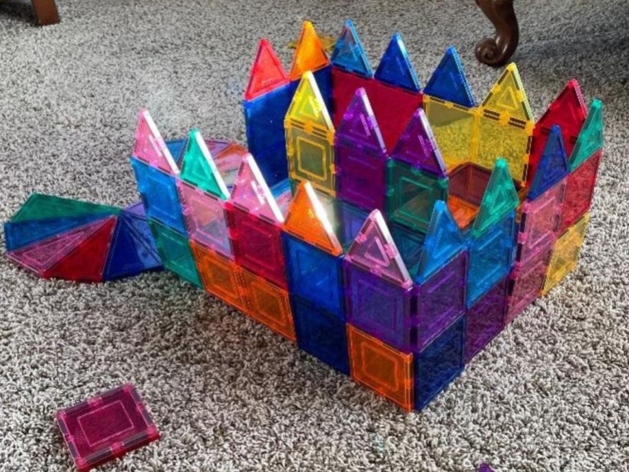 Picasso Tiles 100 Piece Set in a castle