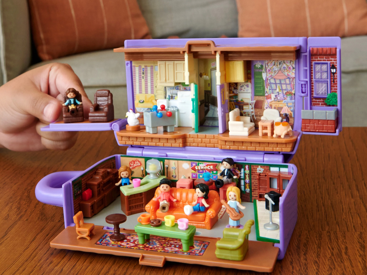 Polly Pocket Friends compact playset