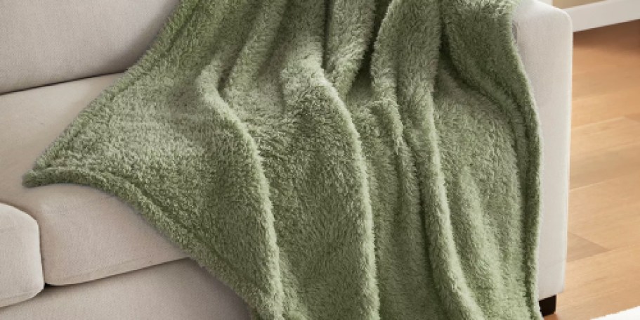 Macys Throw Blankets from $6.99 (Regularly $30)