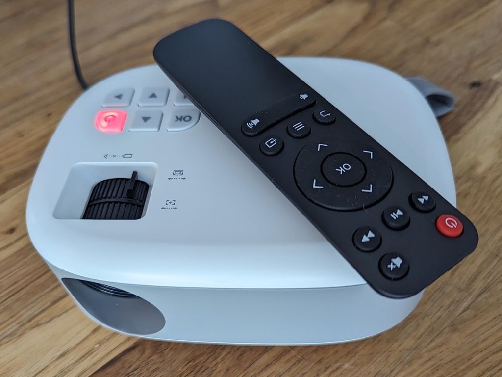 mini projector and remote