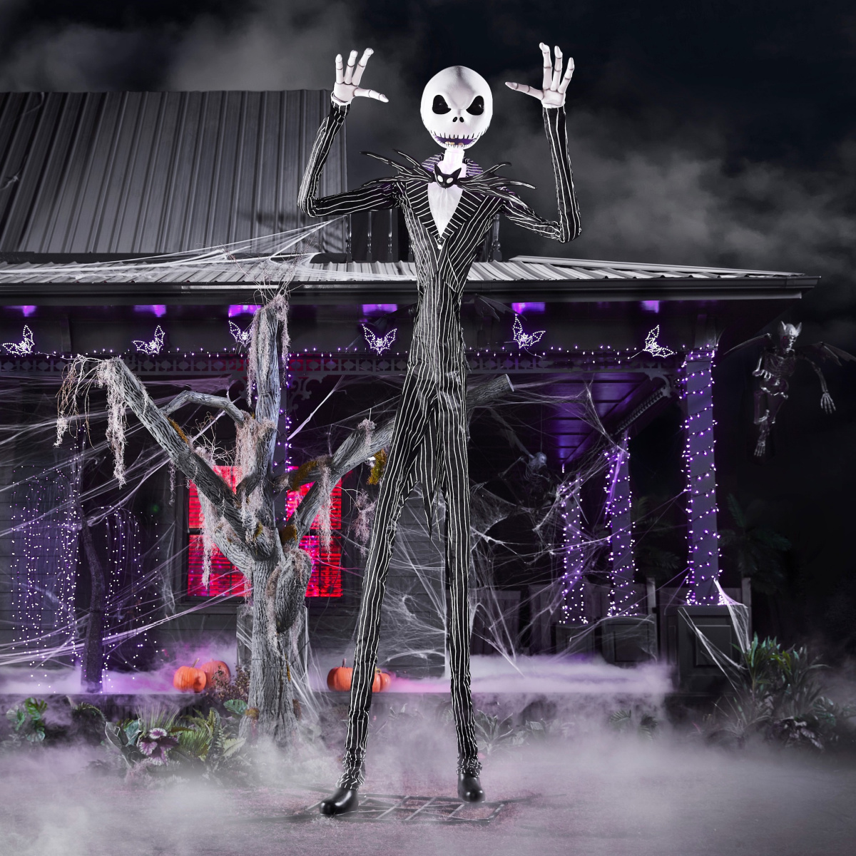 Home Depot Jack Skellington Halloween-Display