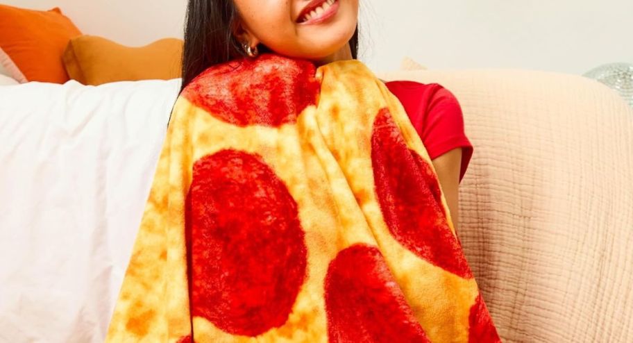 Pizza throw blanket on a woman 