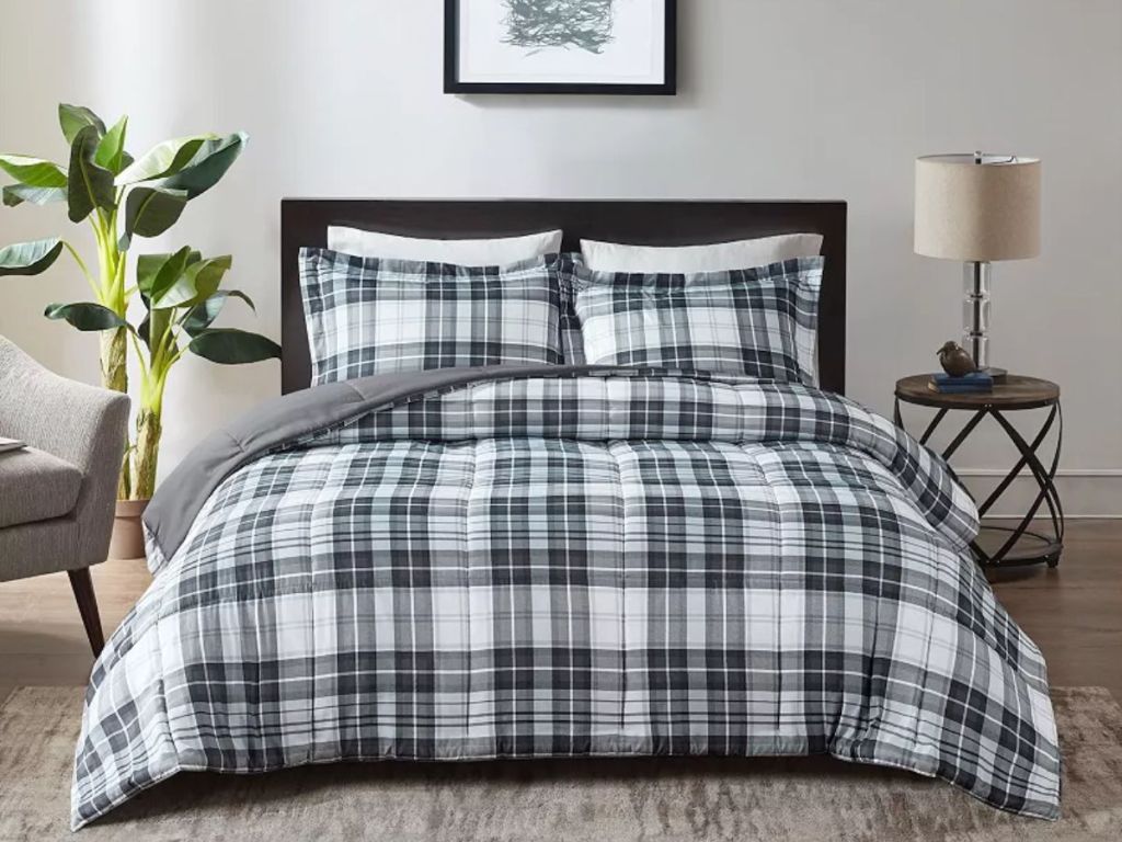 Madison Park Essentials Parkston Reversible Down-Alternative Comforter Set