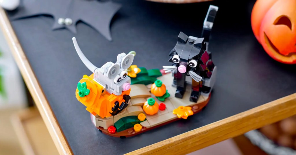 LEGO Halloween Cat and Mouse Set