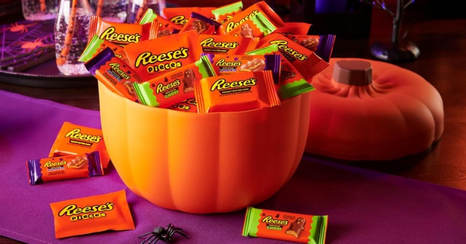 Pre-Order NEW Reese’s Halloween Pumpkin Bowl Packed w/ 110 Treats on Amazon