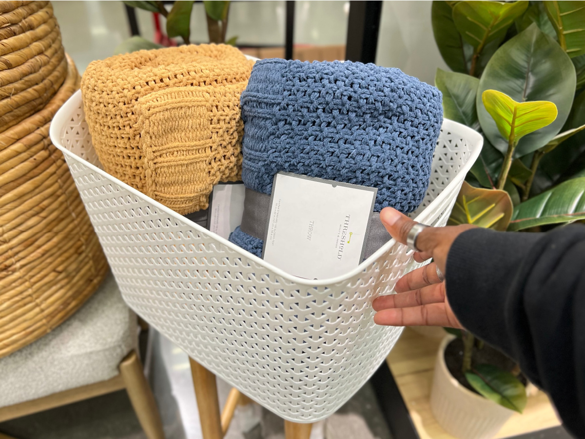 https://hip2save.com/wp-content/uploads/2023/08/hand-holding-Brightroom-Large-Y-Weave-Decorative-Storage-Basket.jpg?fit=1200%2C900&strip=all