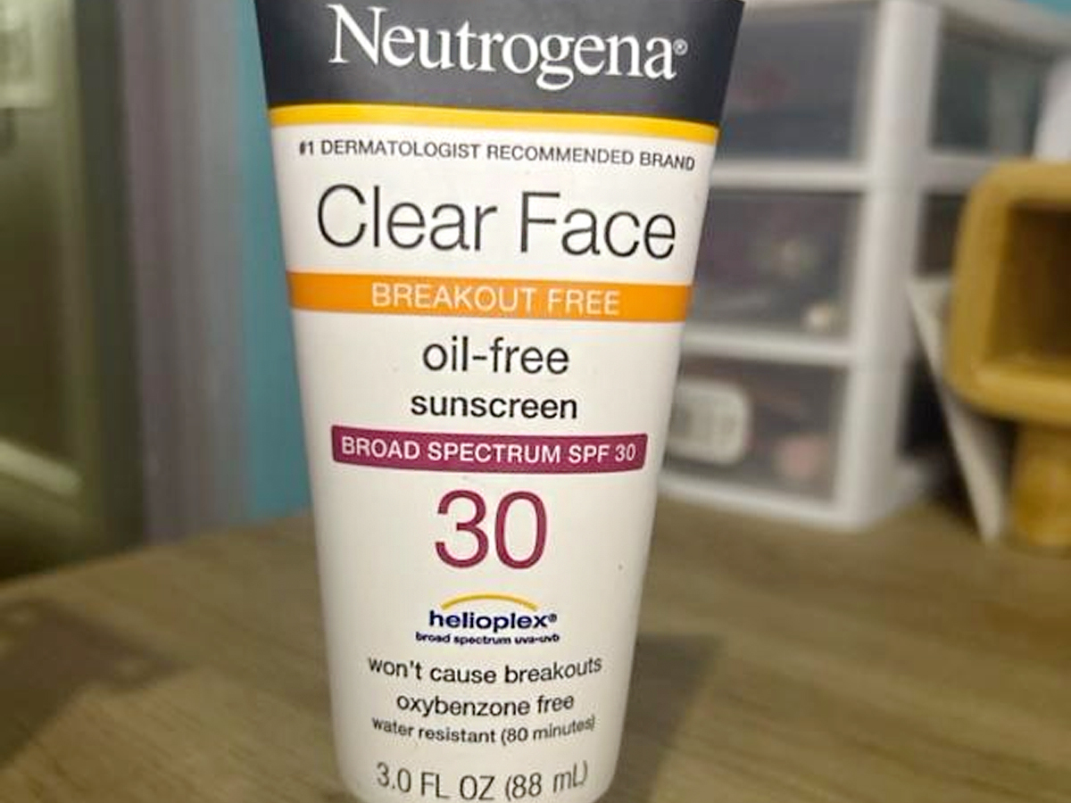 neutrogena spf 30 sunscreen on table