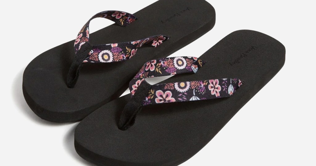 vera bradley black sandals