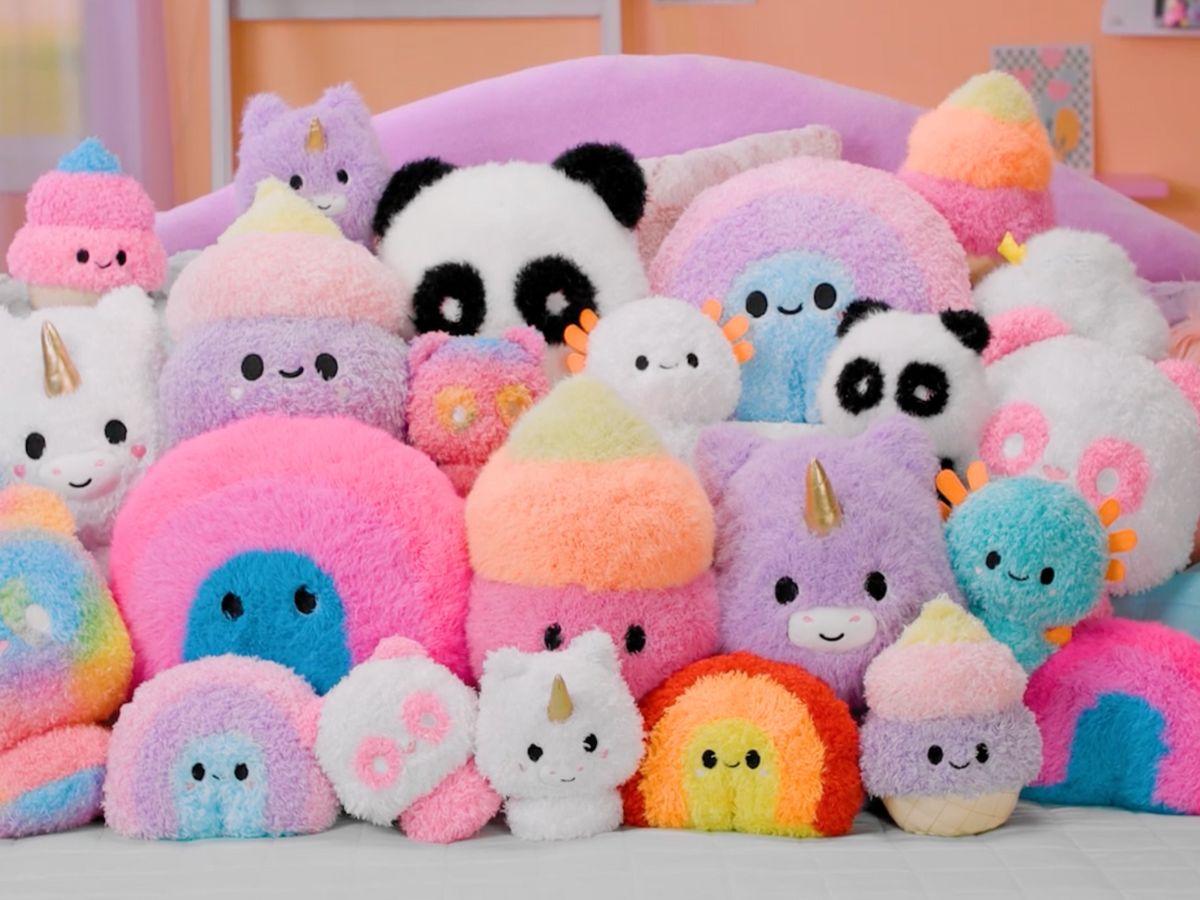 A bunch of Fluffie Stuffiez Toys