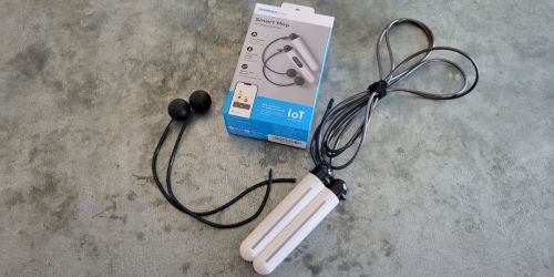 Smart Jump Rope Just $19.94 on Amazon | Tracks Your Jumps, Calories Burned & More