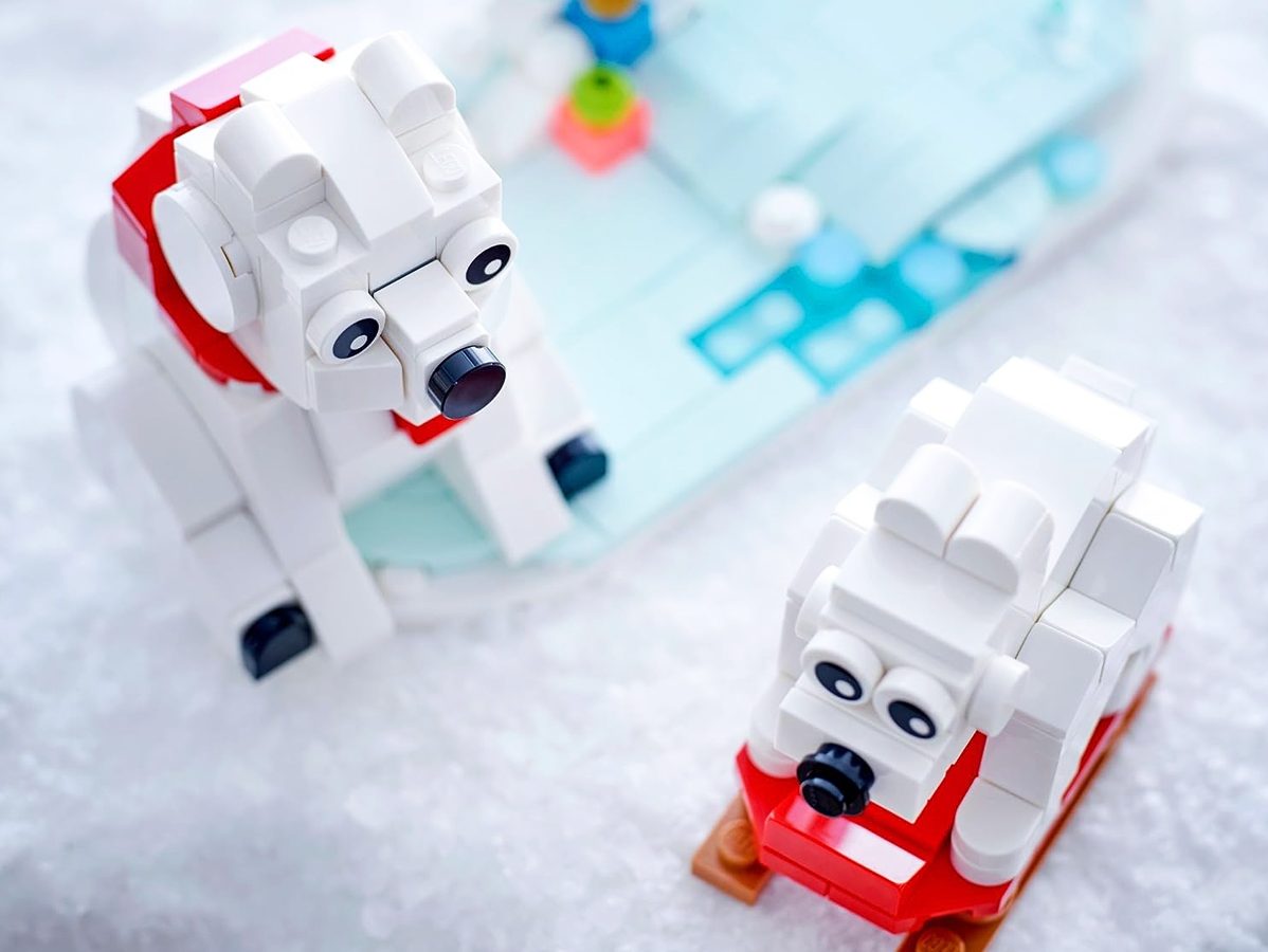 polar bear lego set with ice block and christmas tree