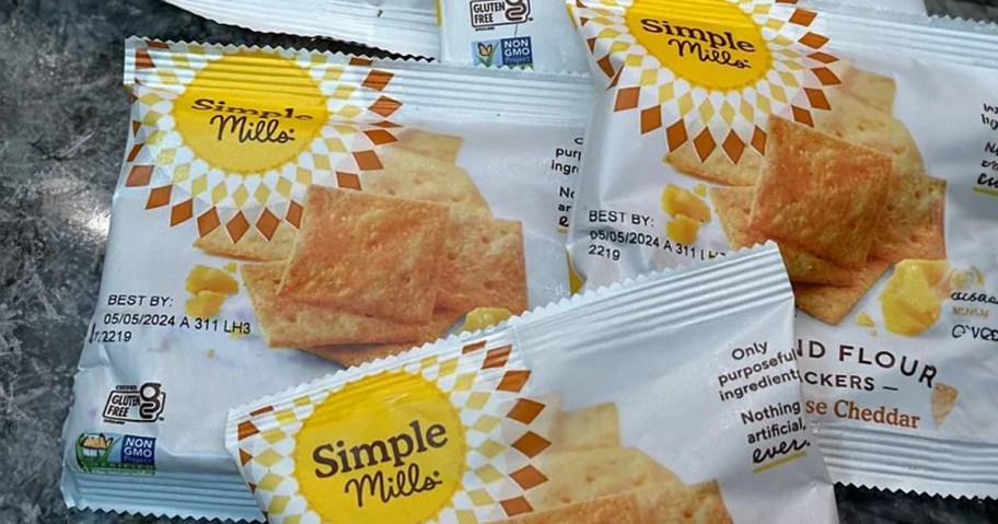 Simple Mills Farmhouse Cheddar Crackers Snack Packs