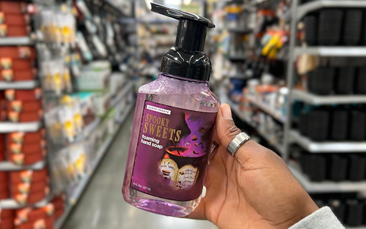 Spooky-sweet-foaming-hand-soap صابون اليد الرغوي للخريف والهالوين بسعر 2.50 دولار فقط على موقع Walmart.com