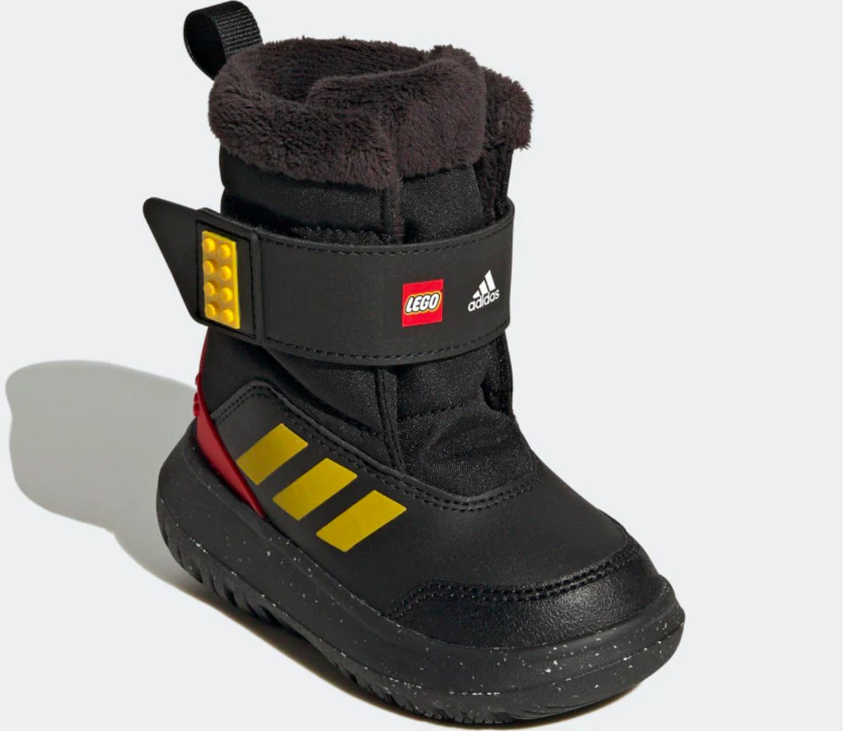 adidas-Kids-X-Lego-Winterplay-Boots- خصم يصل إلى 70% على عروض أديداس + شحن مجاني |  وفّر على أحذية الركض والشرائح والمزيد