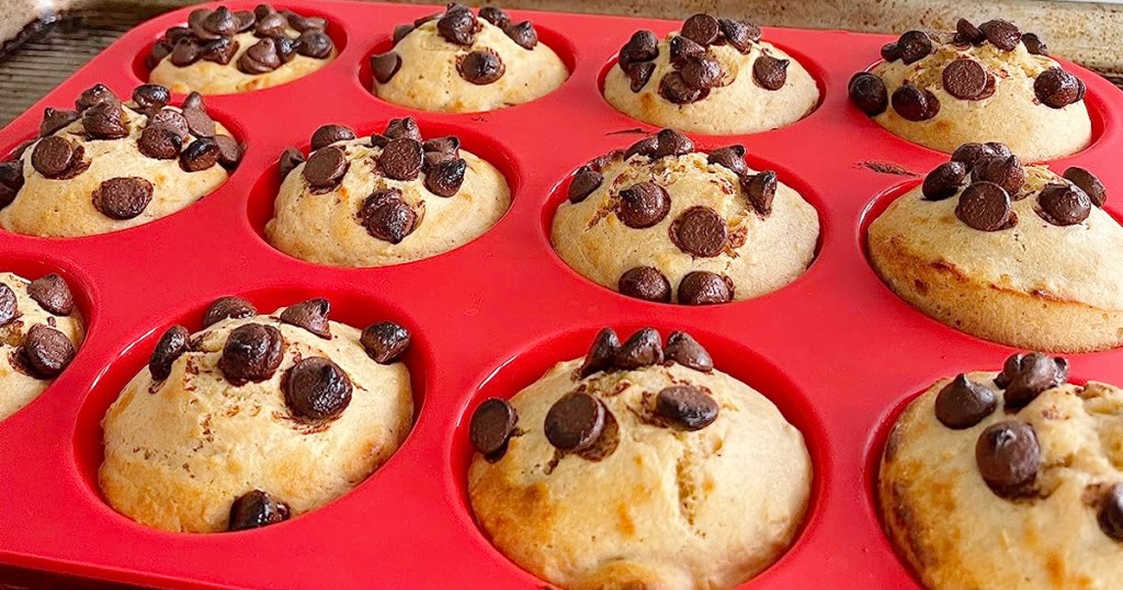 https://hip2save.com/wp-content/uploads/2023/09/caketime-silicone-muffin-pan-1.jpg?resize=1024%2C538&strip=all