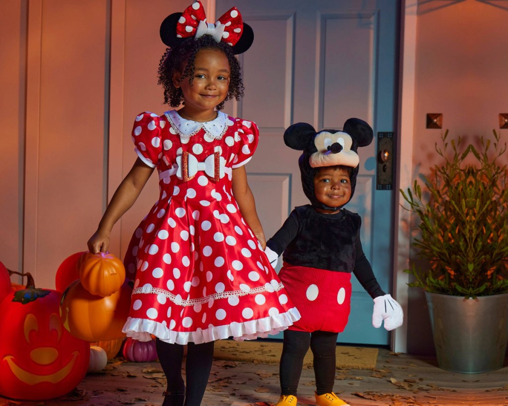 disney-halloween-costumes-3 تخفيضات أزياء الهالوين من متجر ديزني |  الأسعار تبدأ من 19.99 دولارًا!