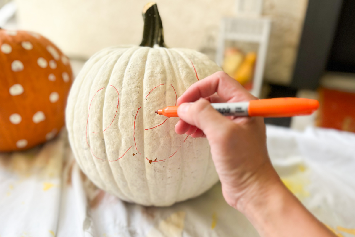 3 Easy No Carve Pumpkin Decorating Ideas to Try This Fall