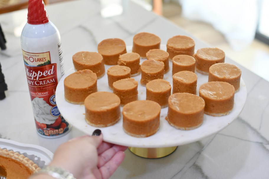 pie pan with small pumpkin pie bites