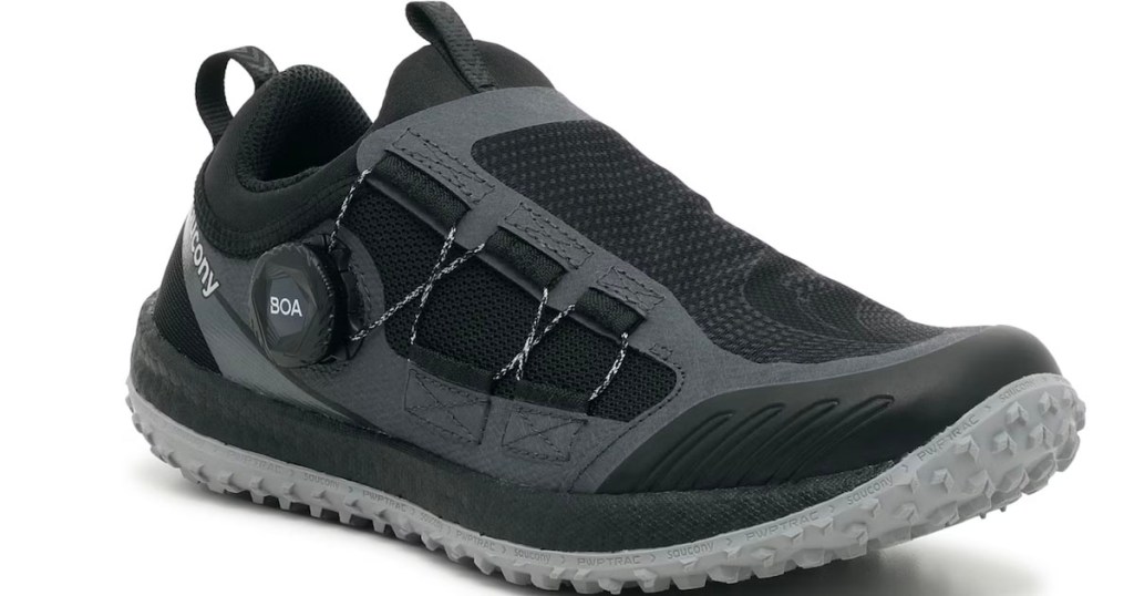 black saucony running shoes