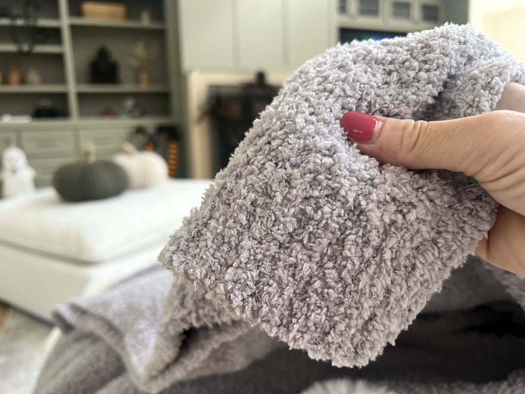 *NEW* Target Throw Blankets: Barefoot Dreams Vibes Without Breaking the Bank!
