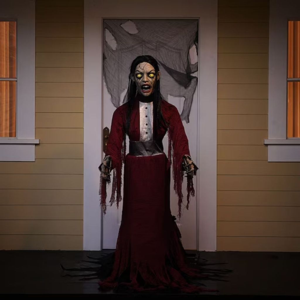 Haunted Living 5-ft Pneumatic Ghostly Woman 