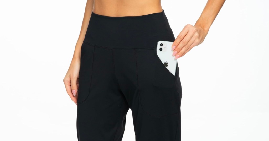 Lightweight Women's Joggers with Pockets