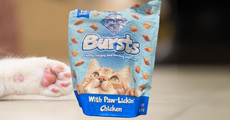 cat paw grabbing for Blue Buffalo Bursts Crunchy Cat Treats 5oz Bag