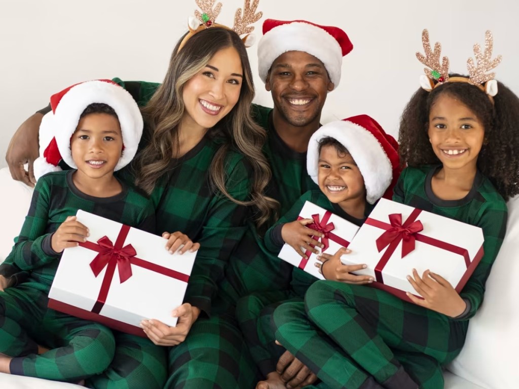 The Children's Place Matching Family Pajamas - Green Buffalo Plaid Collection