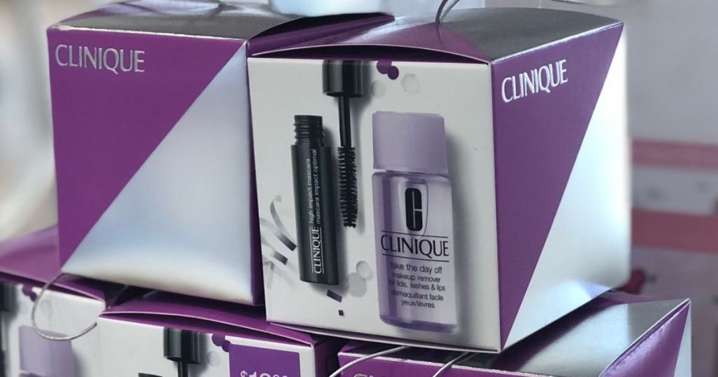 Clinique Easy Eyes Gift Set boxes stacked 