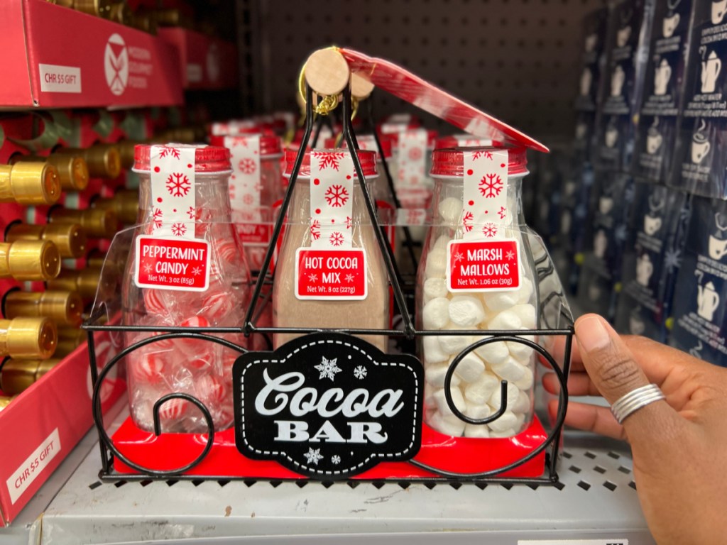 A Cocoa Bar Caddy Holiday Gift Set from Walmart