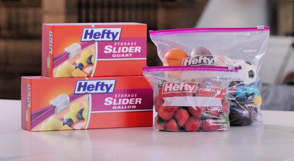 Hefty Slider Jumbo Storage Bags, 2.5 Gallon Size, 15 Count Pack of