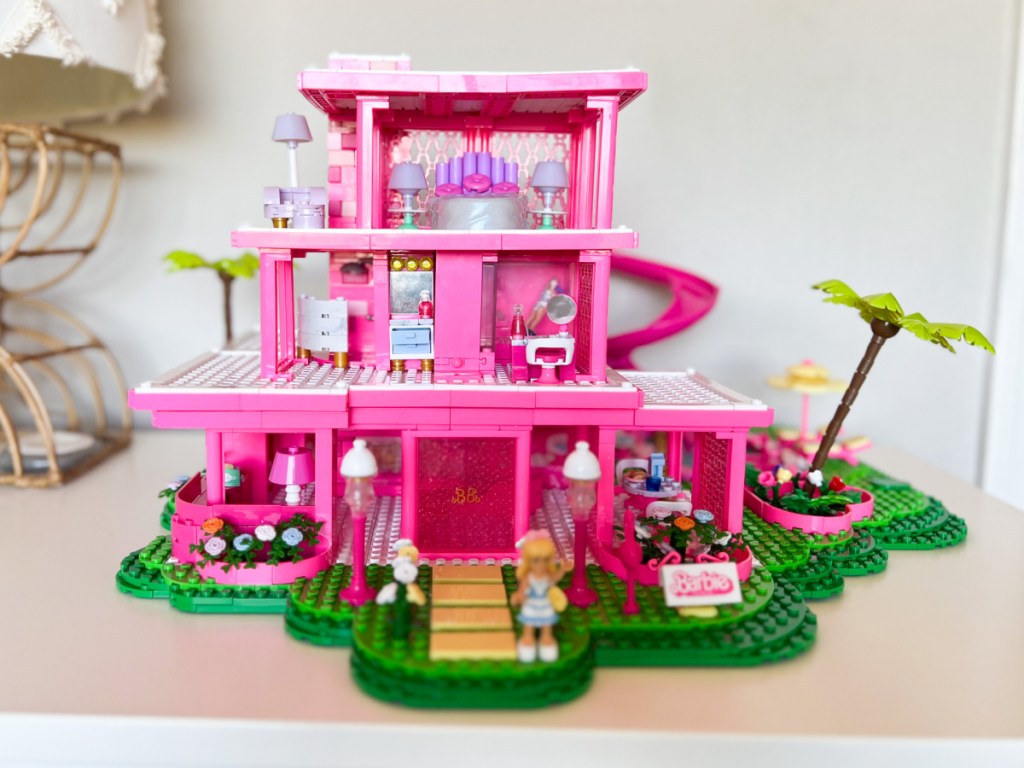 MEGA blocks Barbie movie replica dreamhouse