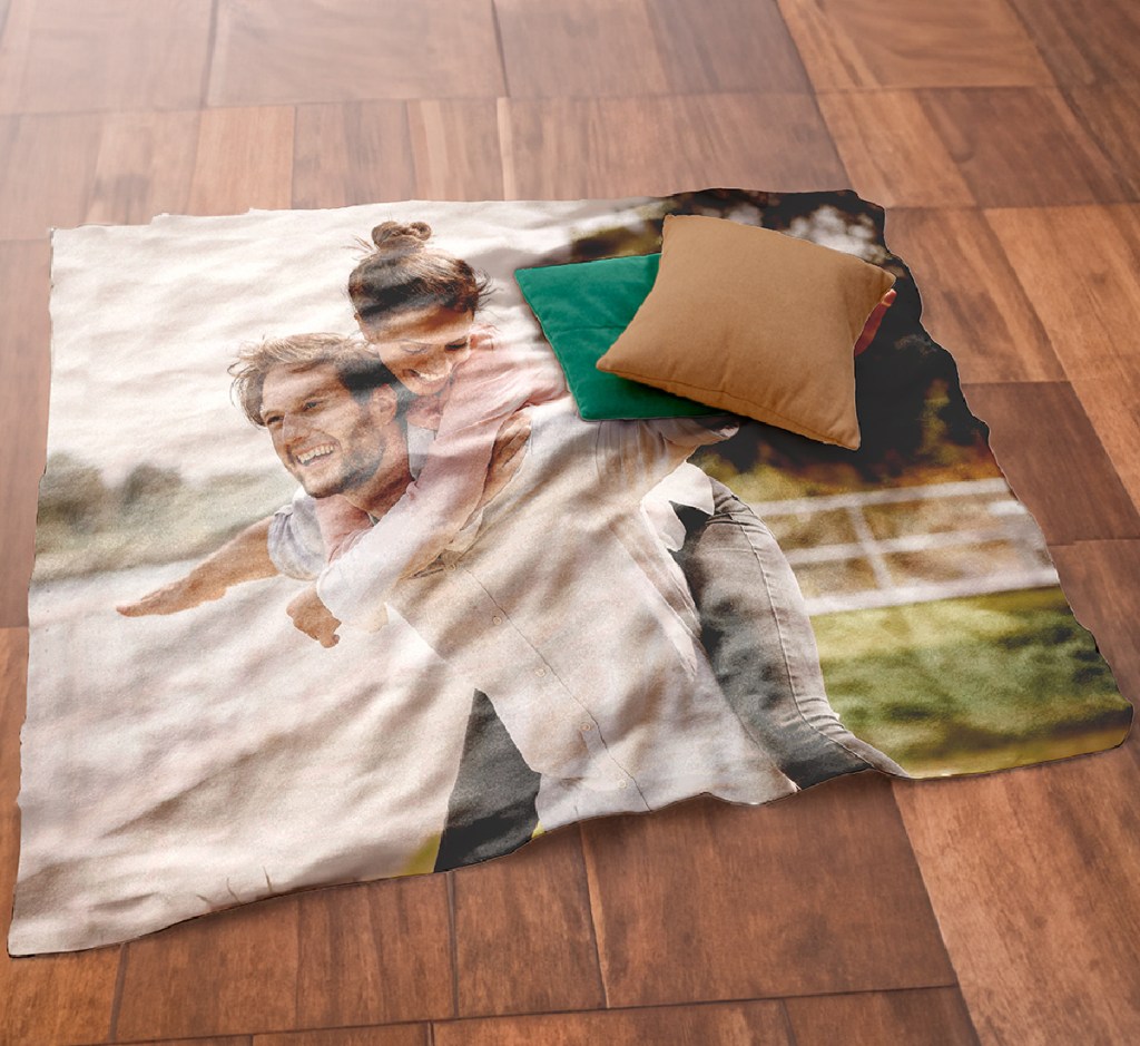 photo blanket with pillows