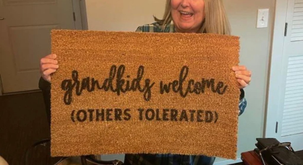 grandparents-gift-doormat هدايا للأجداد ذات معنى وبأسعار معقولة