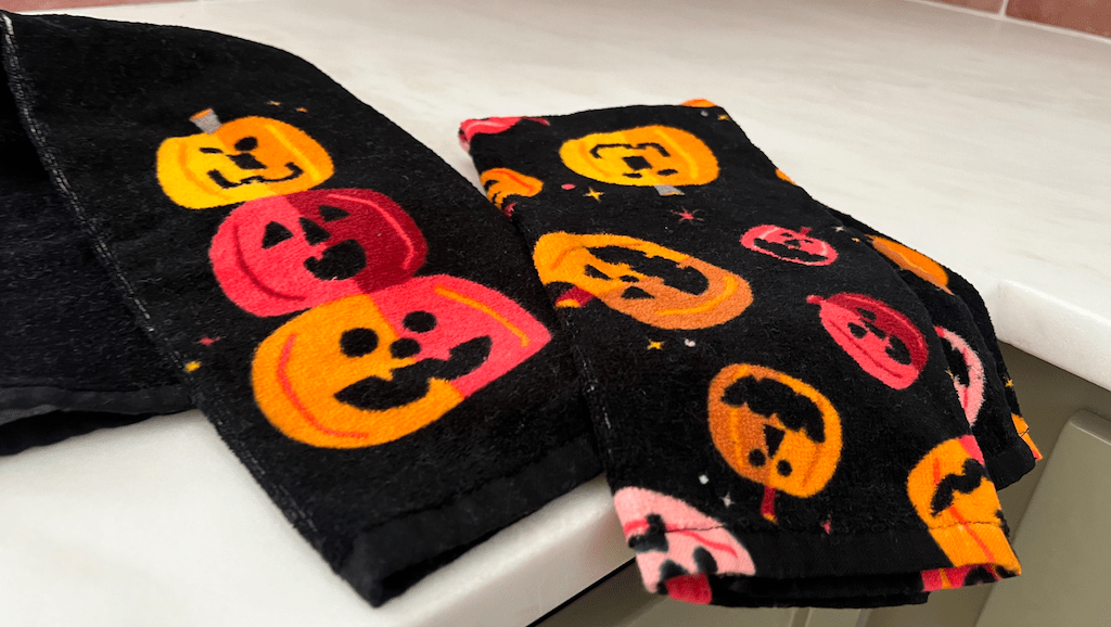 Target Halloween Kitchen Towels 2Pack ONLY 3.50 Just 1.75 Each