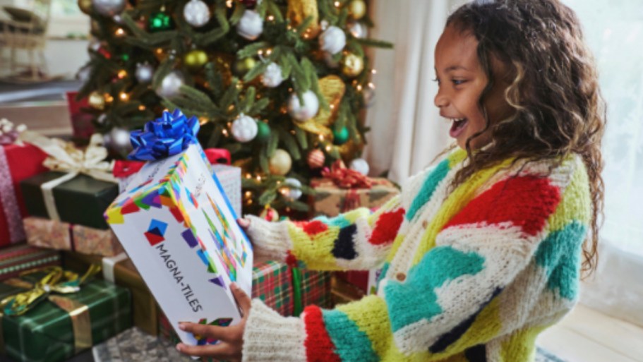 Running Out of Time? 15 Kid-Approved Toys That Arrive by Christmas if You Order NOW!