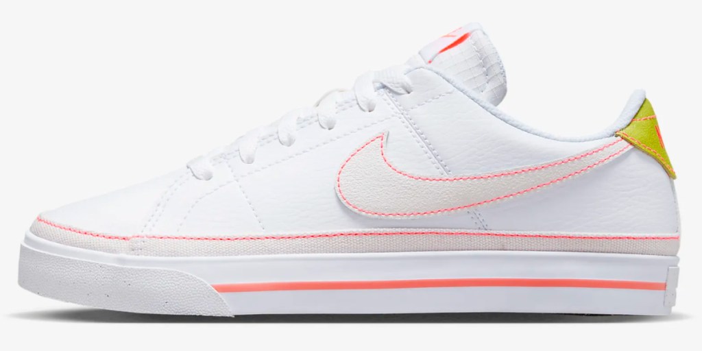 Don't Miss This Nike Flash Sale for an Extra 25% Off Sneakers and Apparel -  CNET