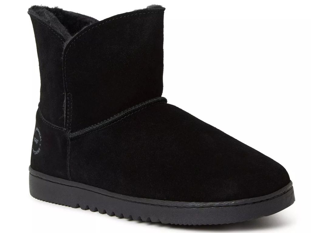 a single black Dearfoams women's bootie slipper