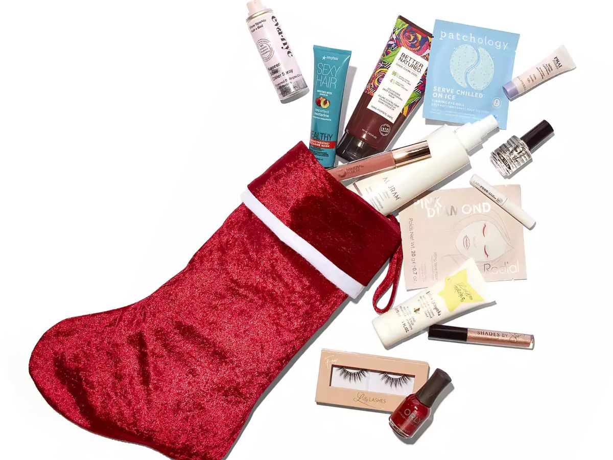 JCPenney Beauty Holiday Stocking 