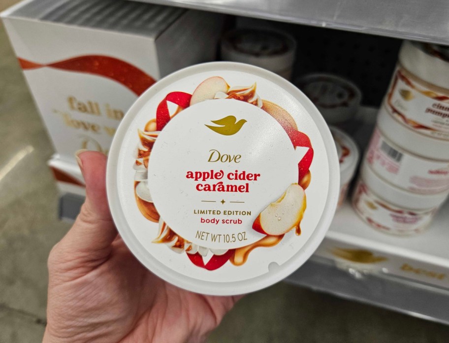 Apple-Cider-Caramel-body-scrub إصدار محدود من مجموعة Dove Holiday Treats متاحة الآن في Walmart