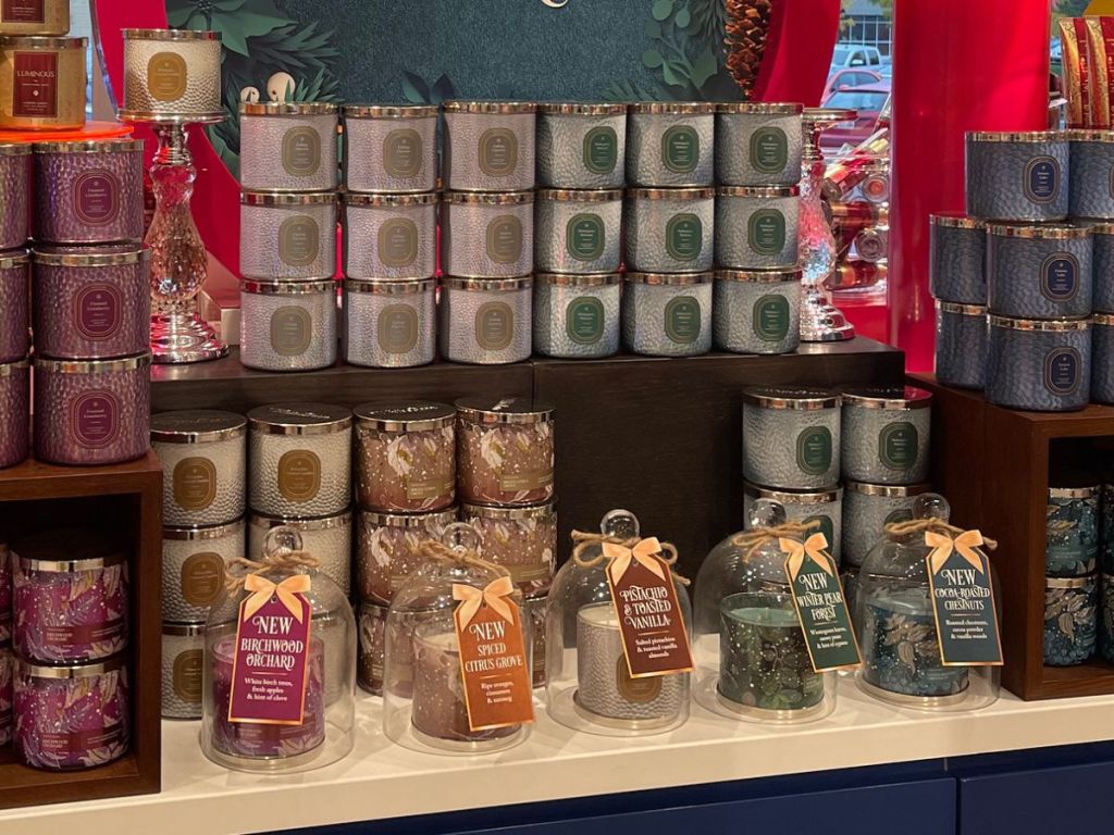 bath and body works candle display
