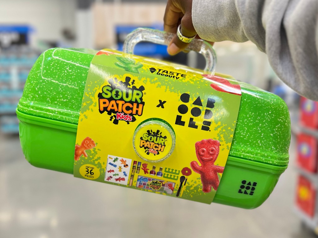 CABOODLES X TASTE BEAUTY X SOUR PATCH KIDS ON THE GO GIRL COSMETIC CASE -  The Pop Insider