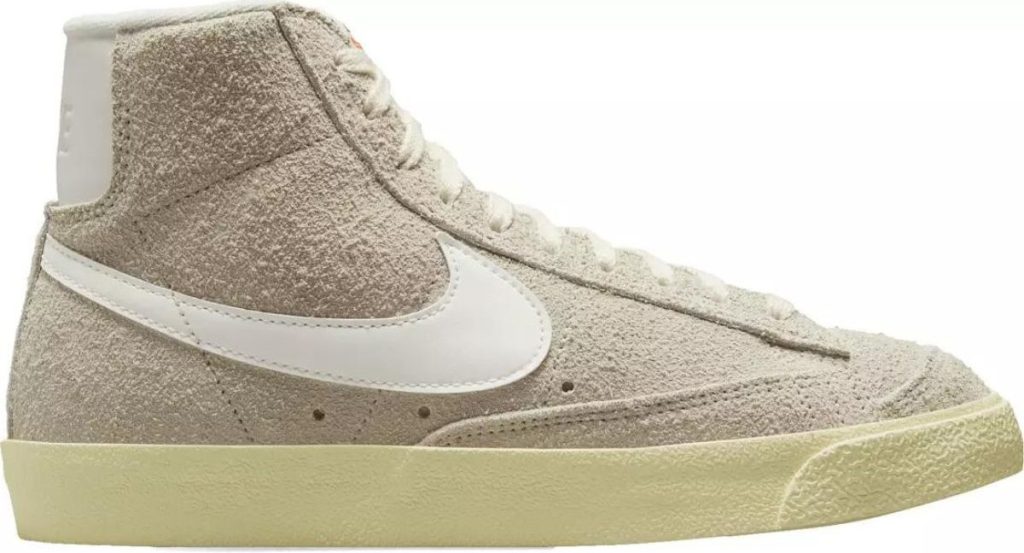 Nike Women's Blazer Mid 77 Shoes 