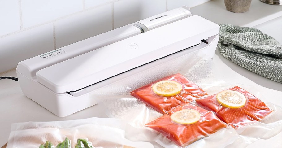 FoodSaver w/ Handheld Vacuum Sealer AND 6 Bags from $87.48 Shipped ($170 Value)