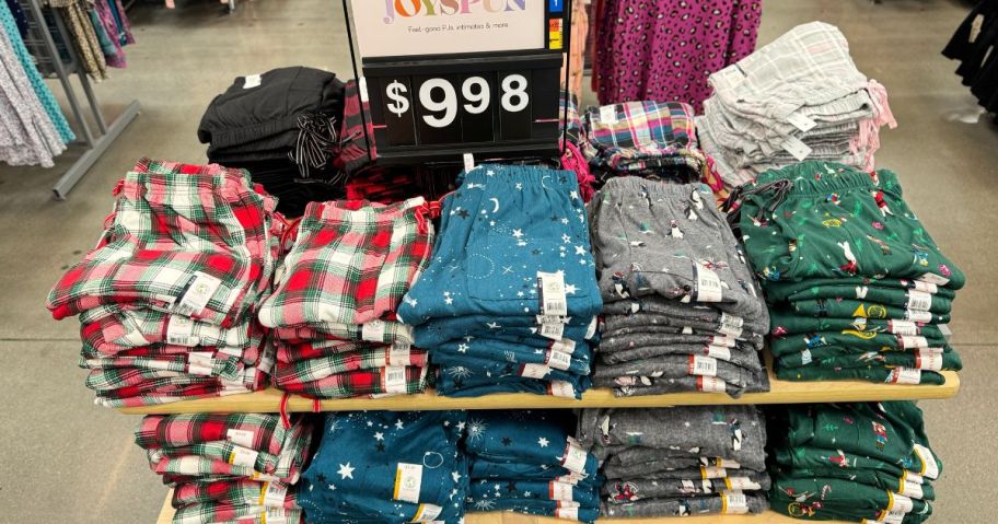 JoySpun Christmas Pants in Walmart